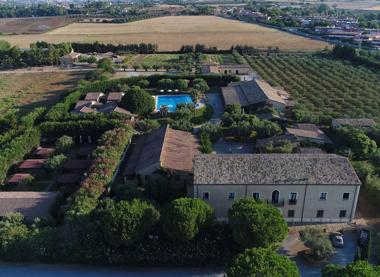 Borghetto Beach Club Resort Tourland